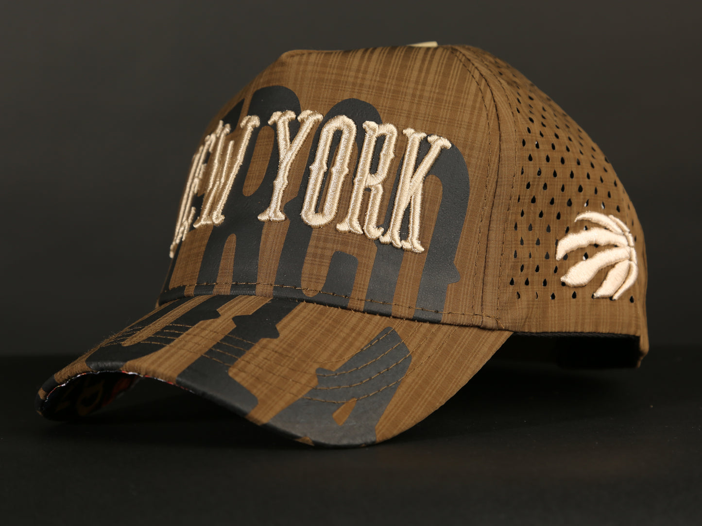 CAP NEW YORK (MIRROR)
