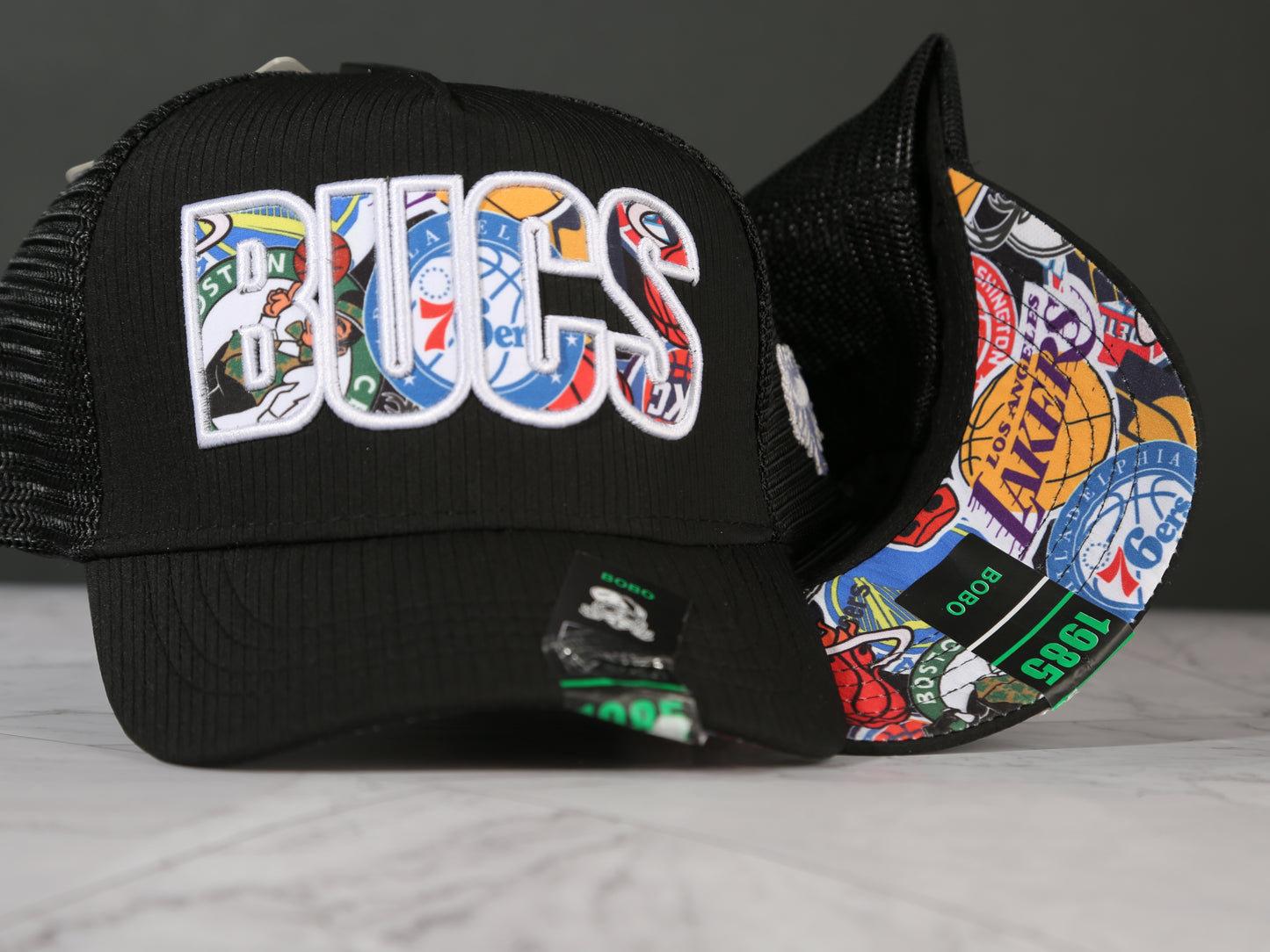 Cap Bucs black cap (mirror)